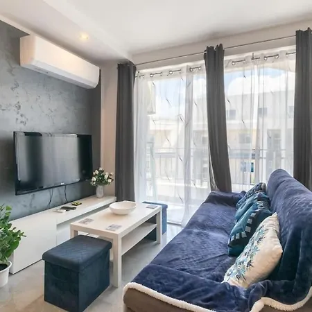 ***lovely Azure Apartment*** Apartament