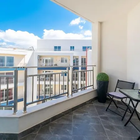 ***lovely Azure Apartment*** * St. Paul's Bay