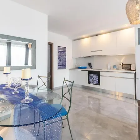 ***lovely Azure Apartment*** *