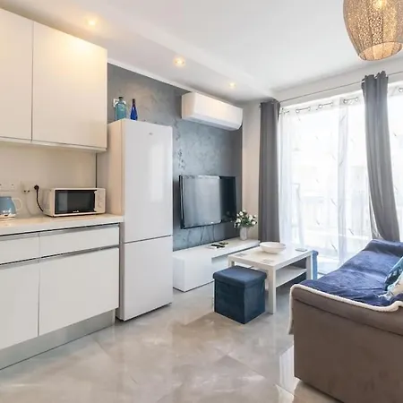 ***lovely Azure Apartment*** Lägenhet *