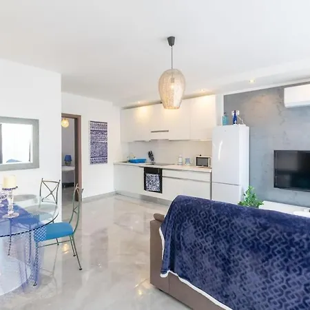 ***lovely Azure Apartment*** San Pawl il-Baħar